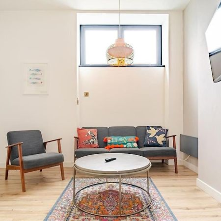 Stunning 2 Bed Apartment, Heart Of The Barbican Plymouth Eksteriør bilde