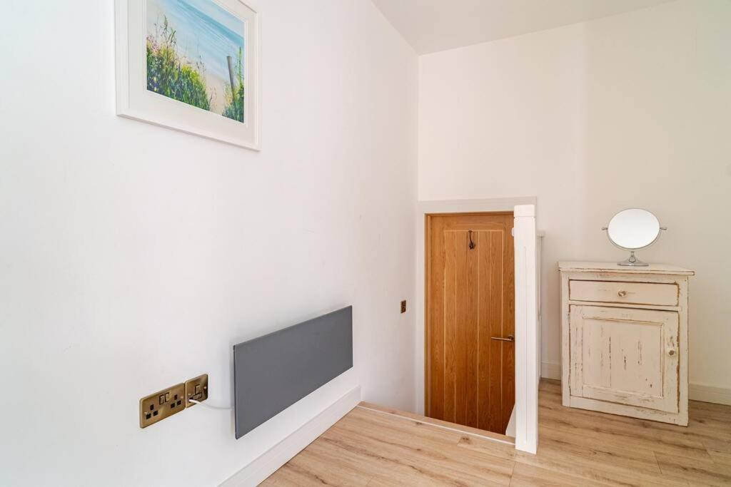 Stunning 2 Bed Apartment, Heart Of The Barbican Plymouth Eksteriør bilde