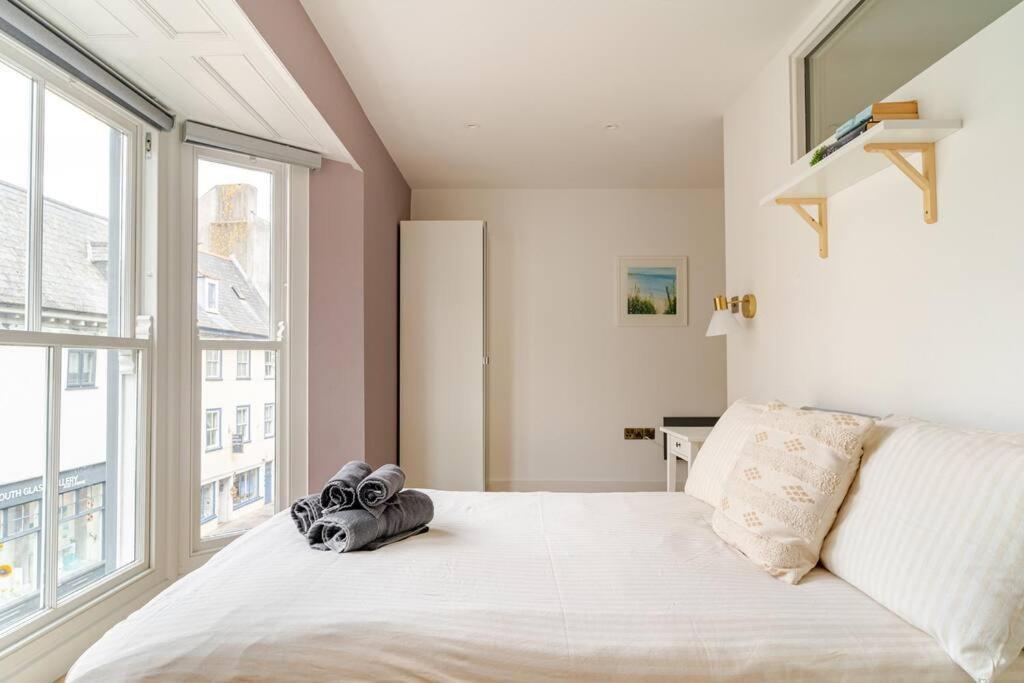 Stunning 2 Bed Apartment, Heart Of The Barbican Plymouth Eksteriør bilde
