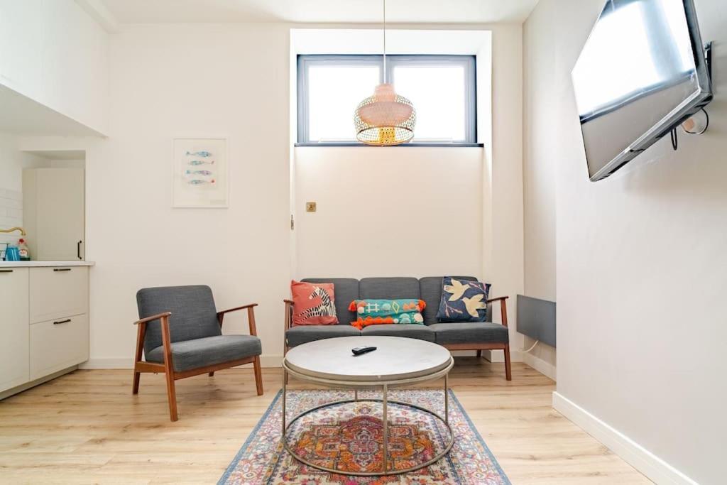 Stunning 2 Bed Apartment, Heart Of The Barbican Plymouth Eksteriør bilde
